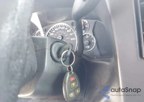 2016 Chevrolet Express 2500 Work Van z USA, uszkodzony, nr VIN 1GCWGAFF8G1145685